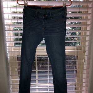 Hollister medium wash jeggings